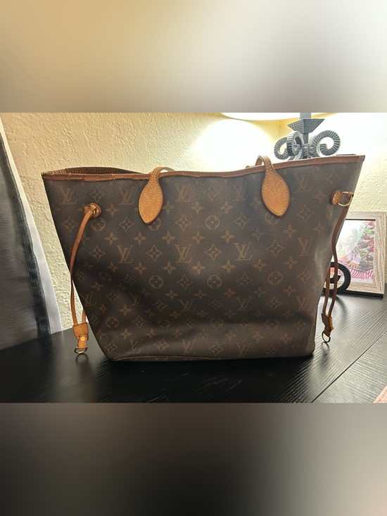 Louis Vuitton Handbags - Louis Vuitton Neverfull MM Monogram — 2008 — SD3008 — AS IS — $650 OBO